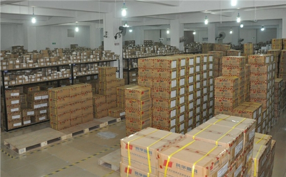 倉庫一角.jpg 倉庫一角.jpg